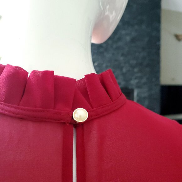 Red Dress - Picture 4 of 5